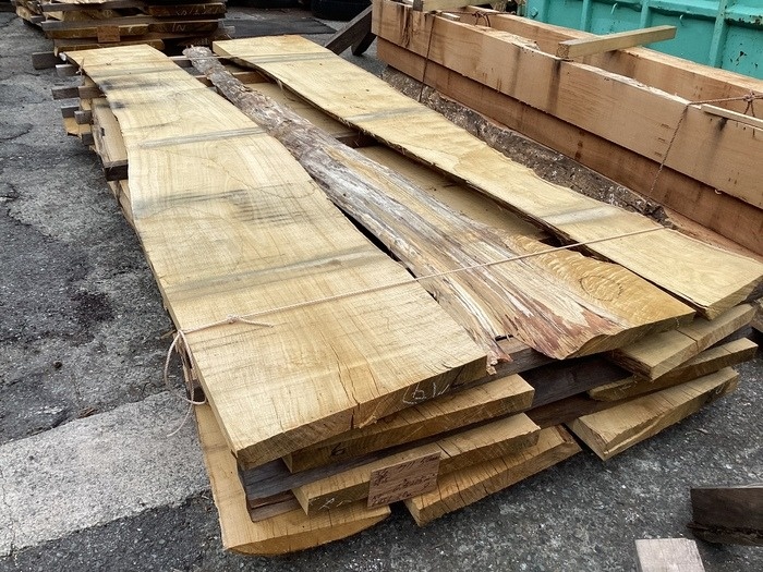 栗（クリ）　無垢材