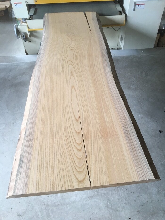 欅（ケヤキ）　一枚板