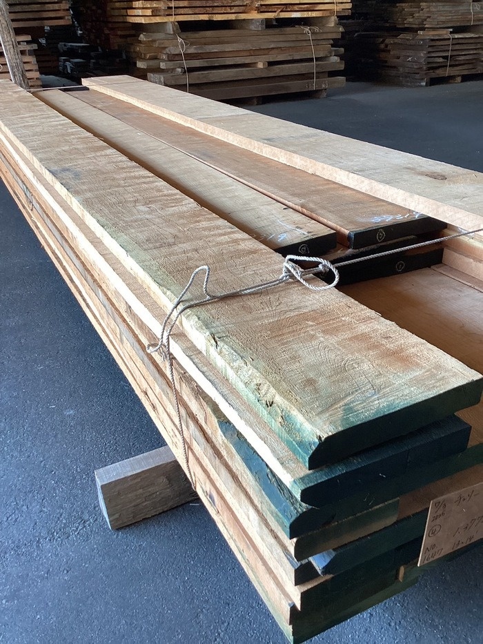 チェリー　無垢材