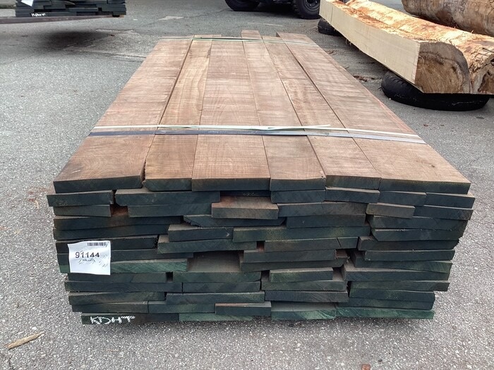 ウォールナット　無垢材