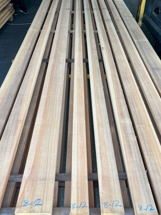 吉野杉（ヨシノスギ）　無垢材