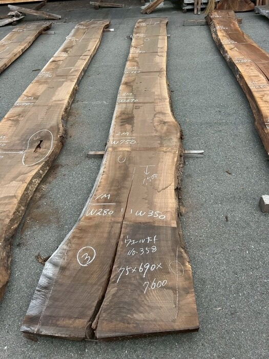 ウォールナット　一枚板