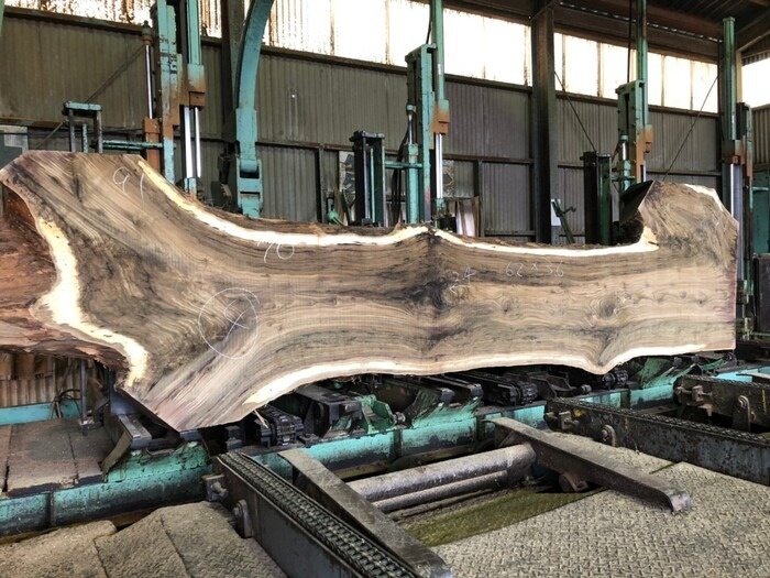 ウォールナット　一枚板