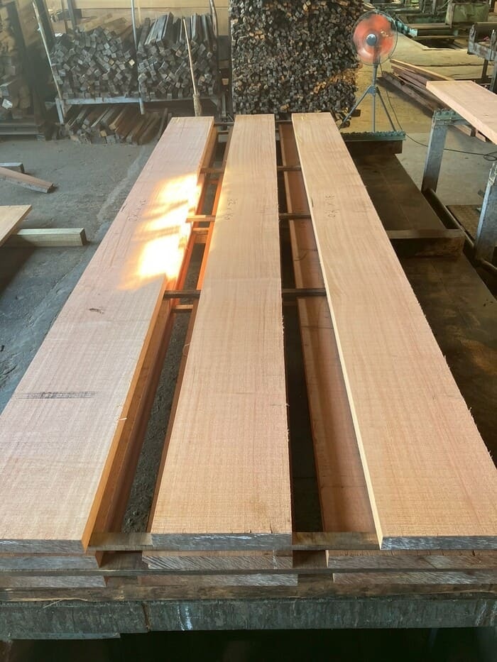 アフリカンマホガニー　無垢材