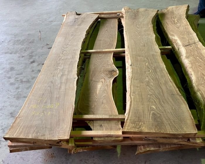 栗（クリ）　無垢材