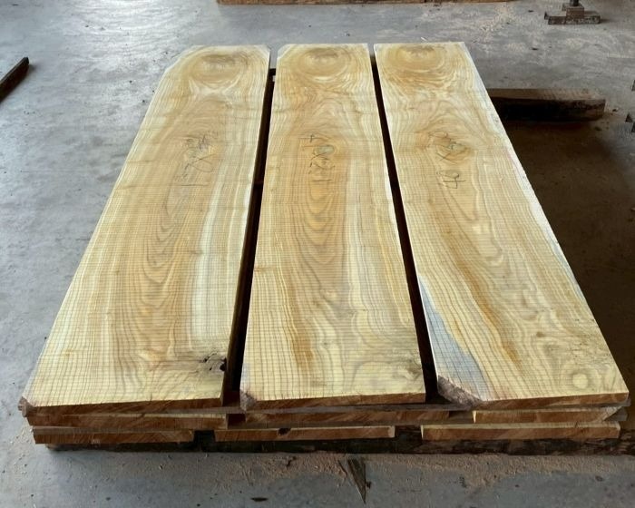 桑（クワ）　無垢材