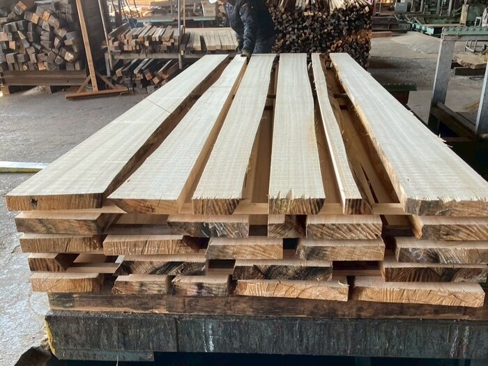 檜（ヒノキ）　無垢材