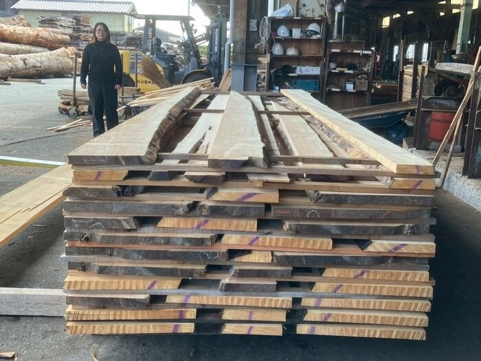 スプルース　無垢材